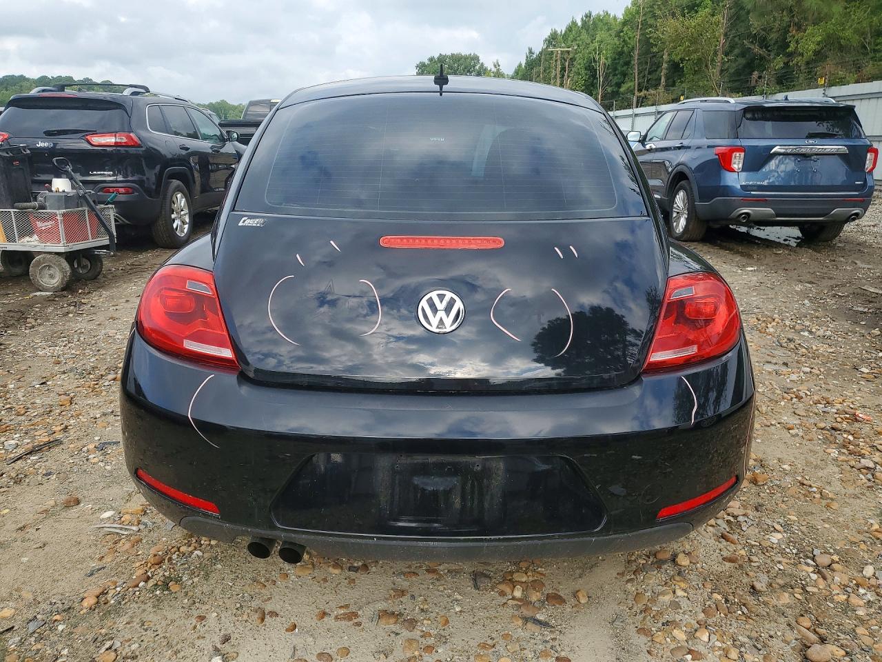 3VWF17AT7FM631842 · 2015 VOLKSWAGEN BEETLE · 6/12