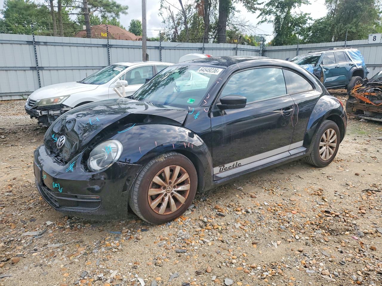 3VWF17AT7FM631842 · 2015 VOLKSWAGEN BEETLE