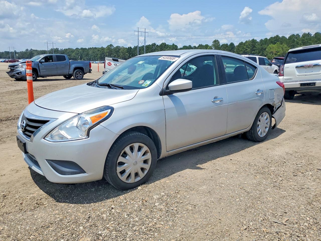 3N1CN7AP7K862904 · 2019 NISSAN VERSA