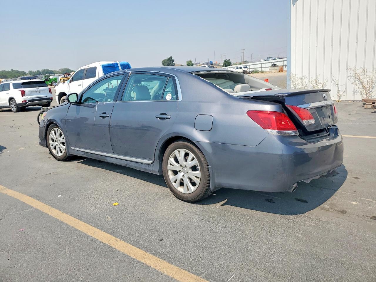 4T1BK3DB5BU422613 · 2011 TOYOTA AVALON · 2/12