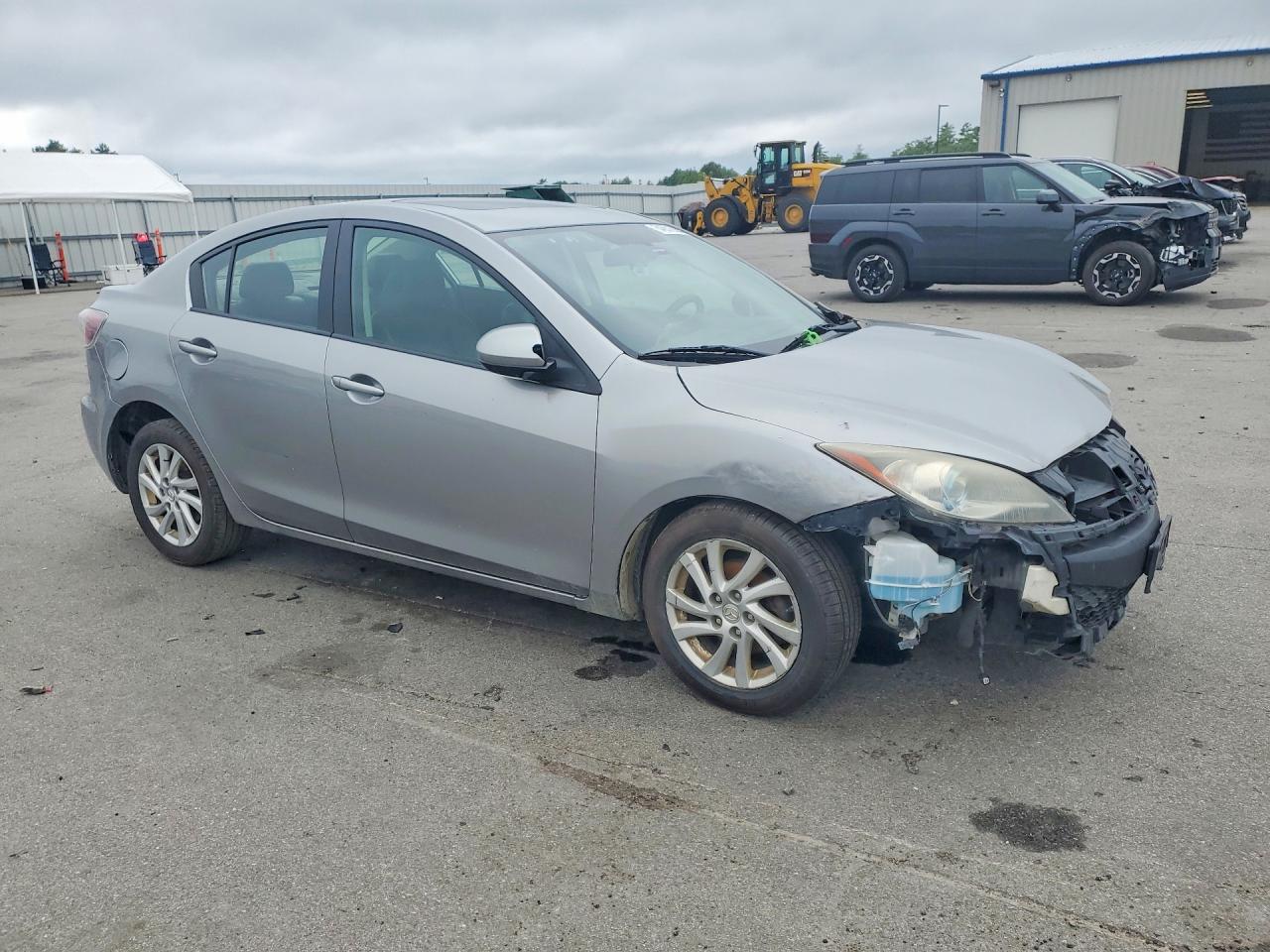JM1BL1W80C1647127 · 2012 MAZDA 3 · 4/13