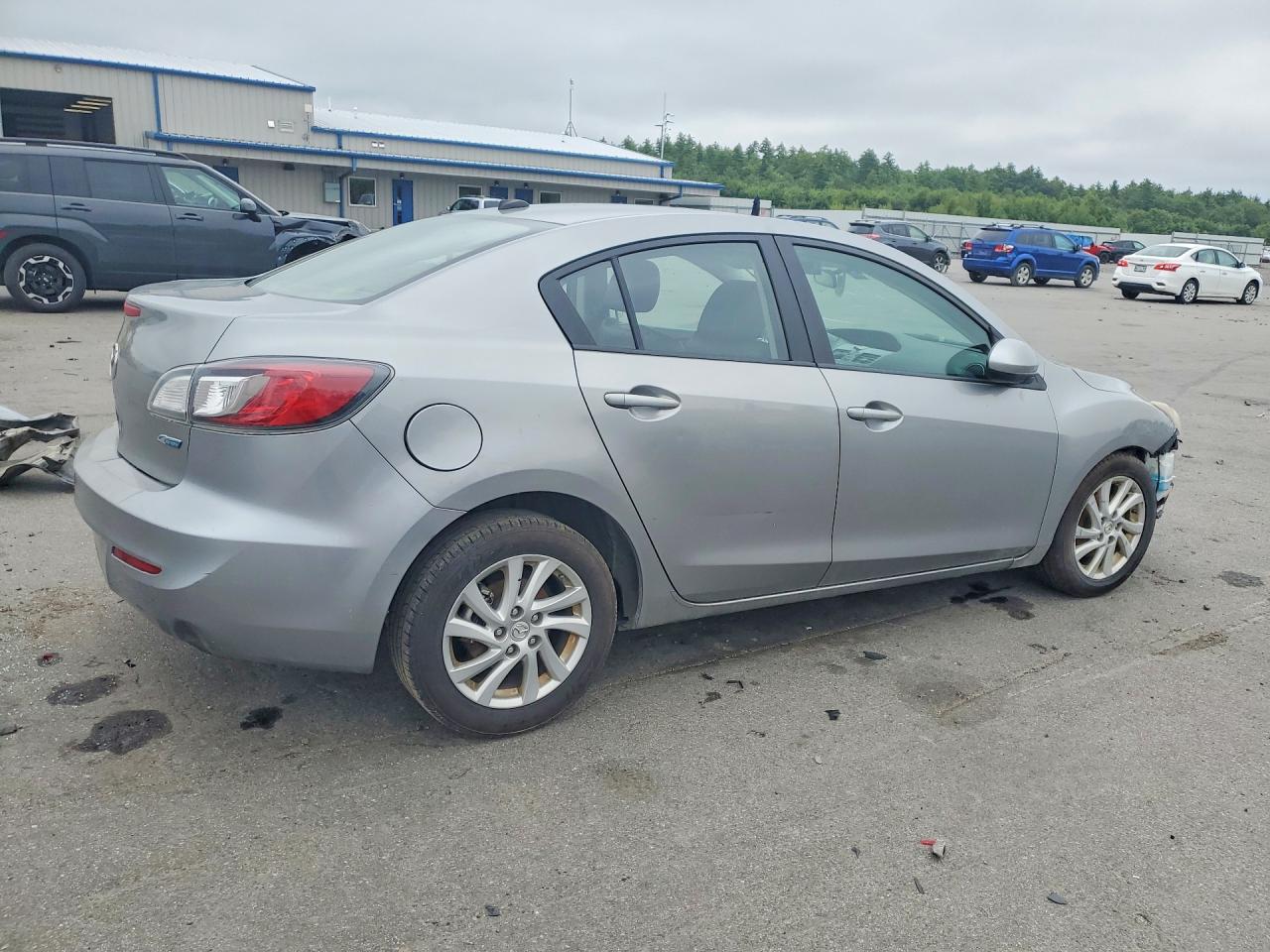 JM1BL1W80C1647127 · 2012 MAZDA 3 · 3/13