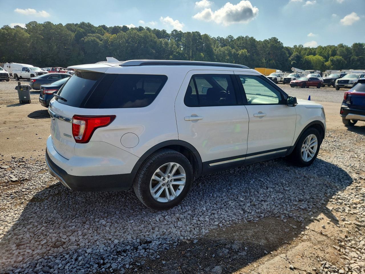 1FM5K7DH5GGB33195 · 2016 FORD EXPLORER · 3/13