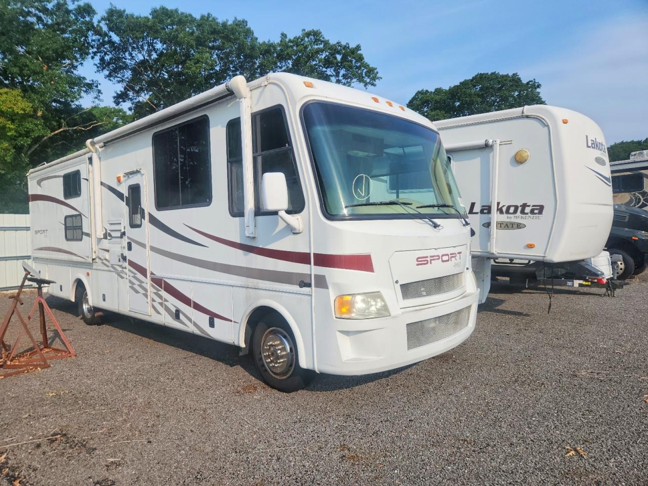 5B4LPE7G493435985 · 2009 WORKHORSE CUSTOM CHASSIS RECREATIONAL VEHICLE (RV)