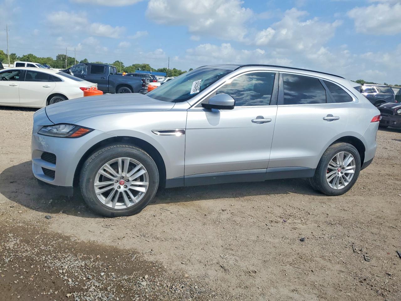 SADCK2FX2JA269673 · 2018 JAGUAR F-PACE