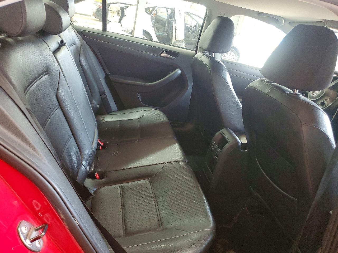 3VWD17AJ1EM436534 · 2014 VOLKSWAGEN JETTA · 10/12