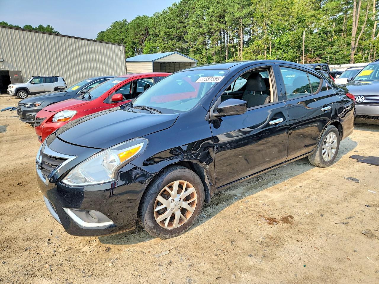 3N1CN7AP0JL839477 · 2018 NISSAN VERSA