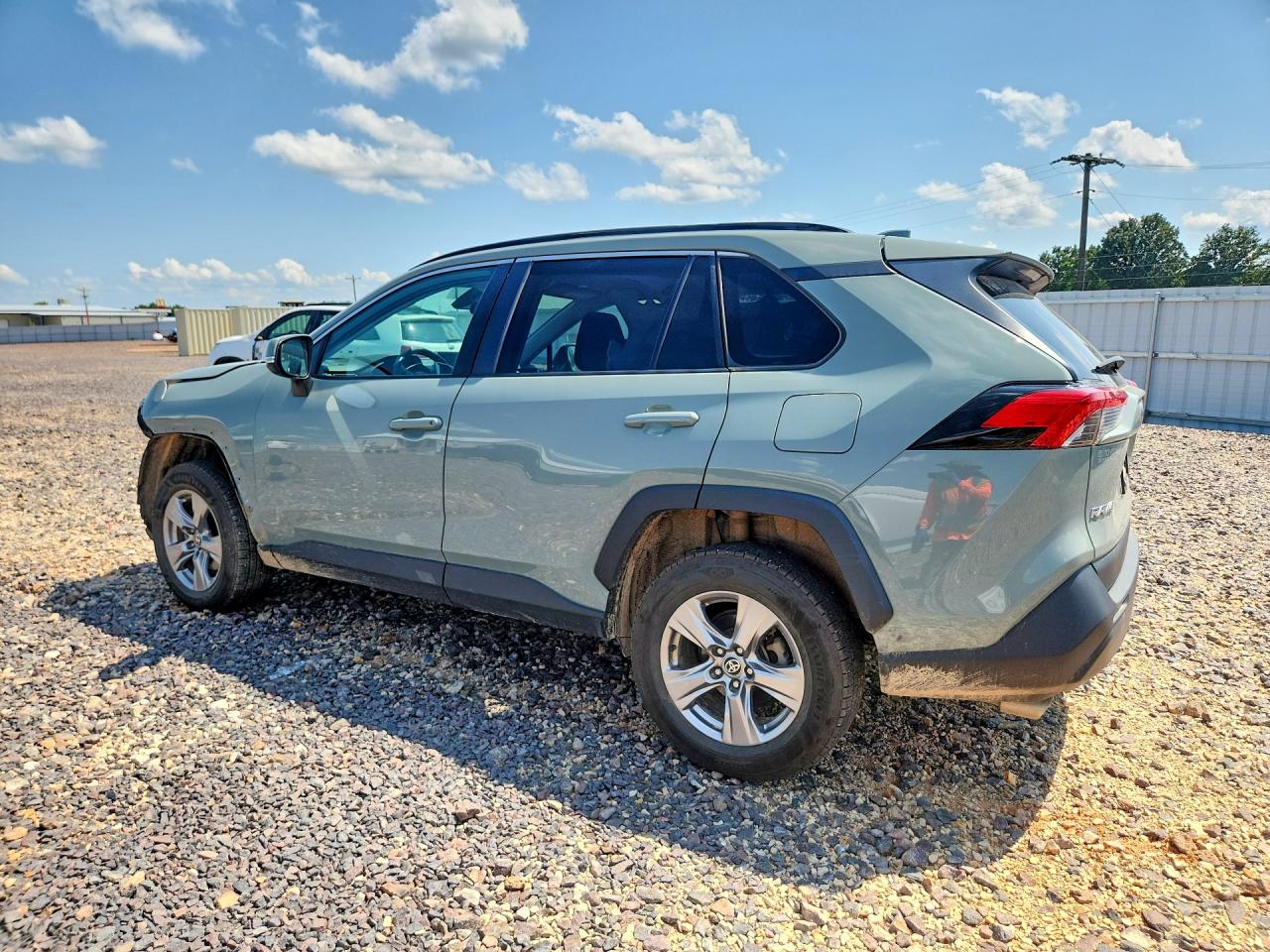 2T3P1RFVXPW371188 · 2023 TOYOTA RAV4 · 2/13