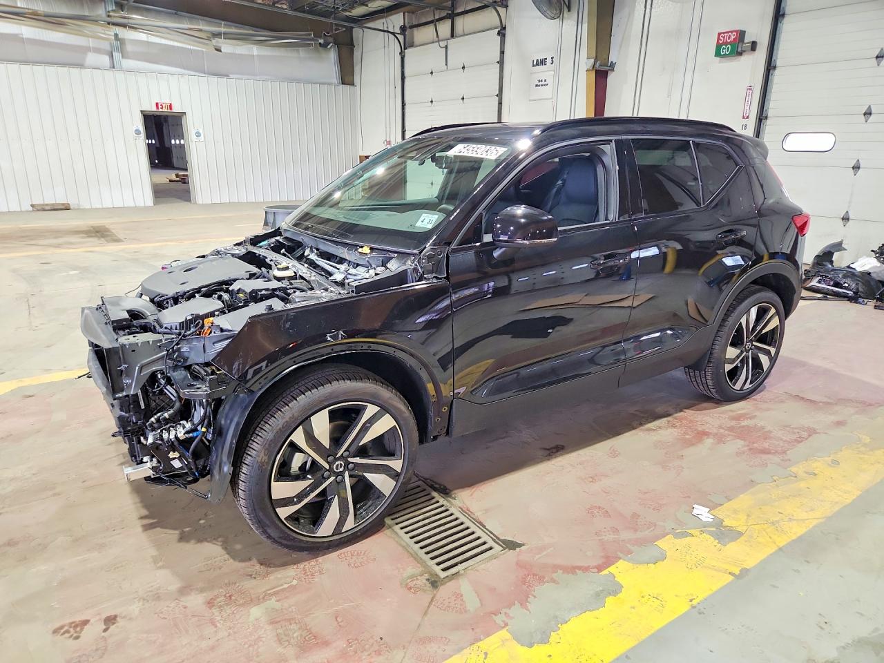 YV4L12UM6T2797640 · 2026 VOLVO XC40