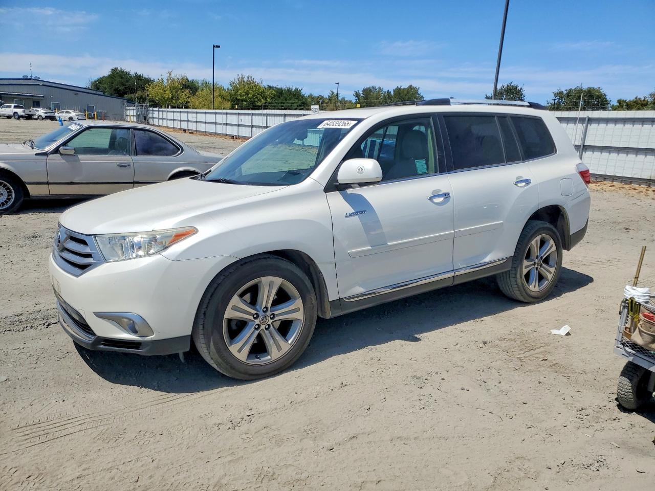 5TDDK3EH5DS176766 · 2013 TOYOTA HIGHLANDER