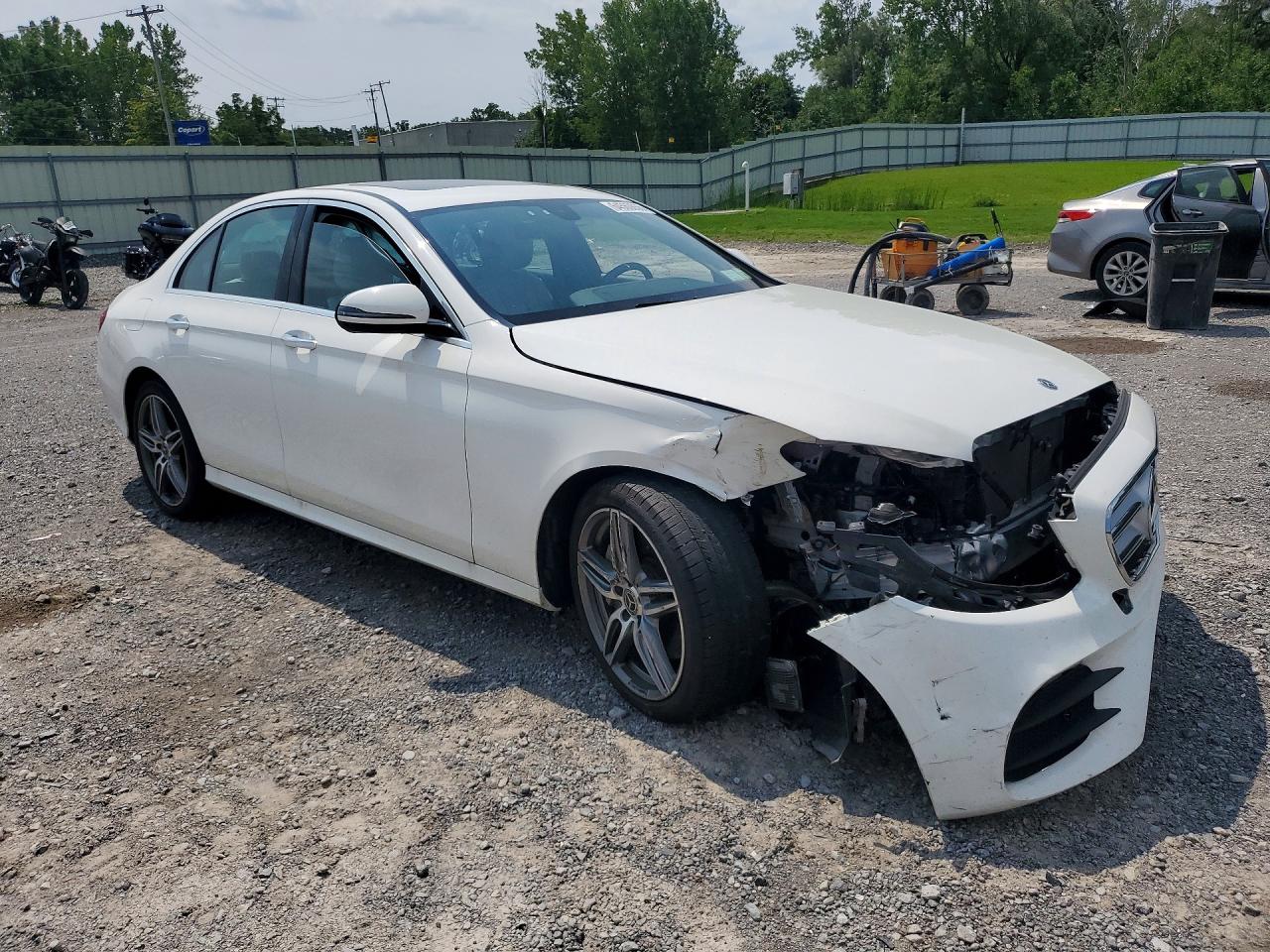 WDDZF6JB1KA517495 · 2019 MERCEDES-BENZ E · 4/13