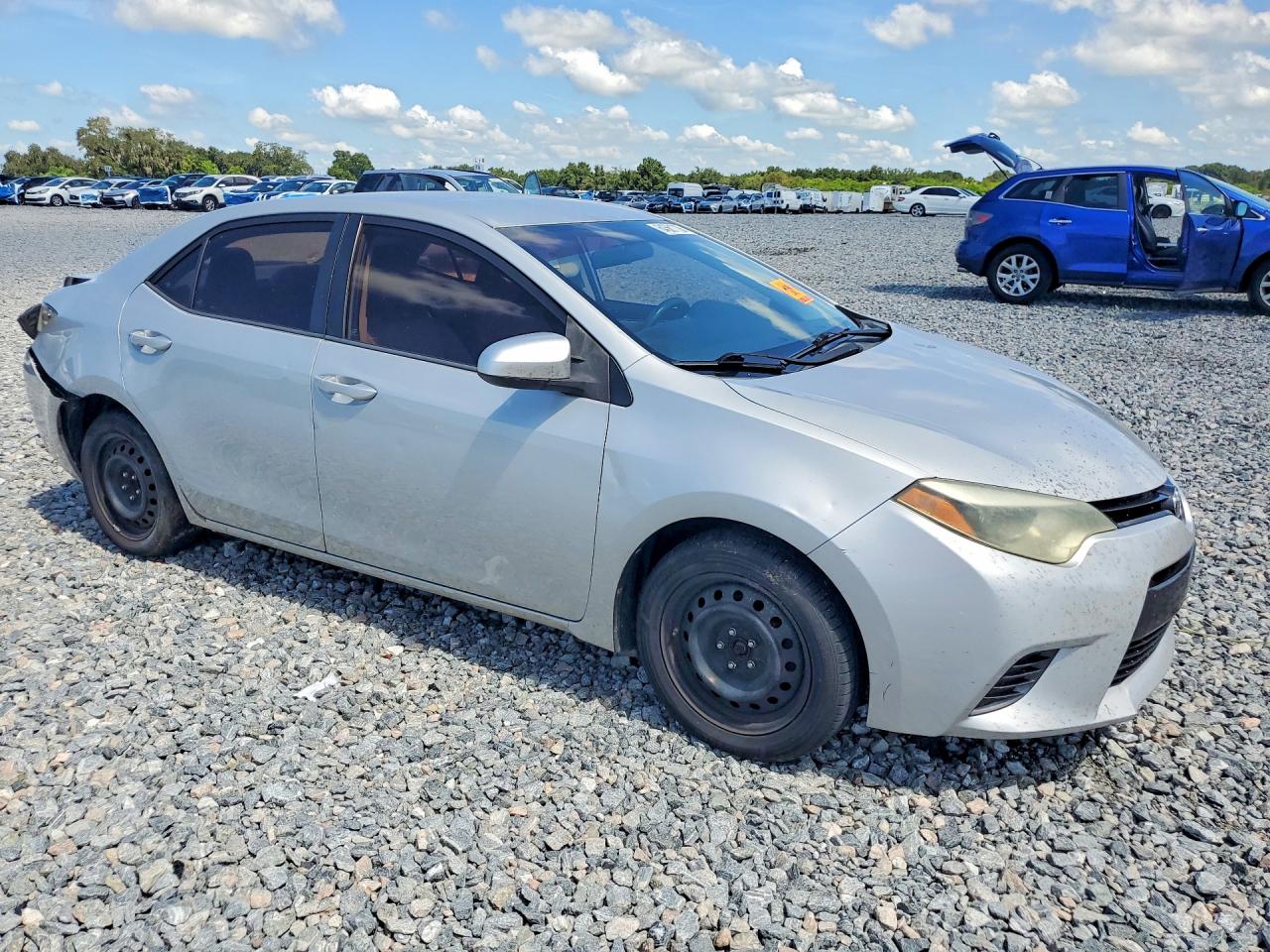 2T1BURHE0FC263377 · 2015 TOYOTA COROLLA · 4/12