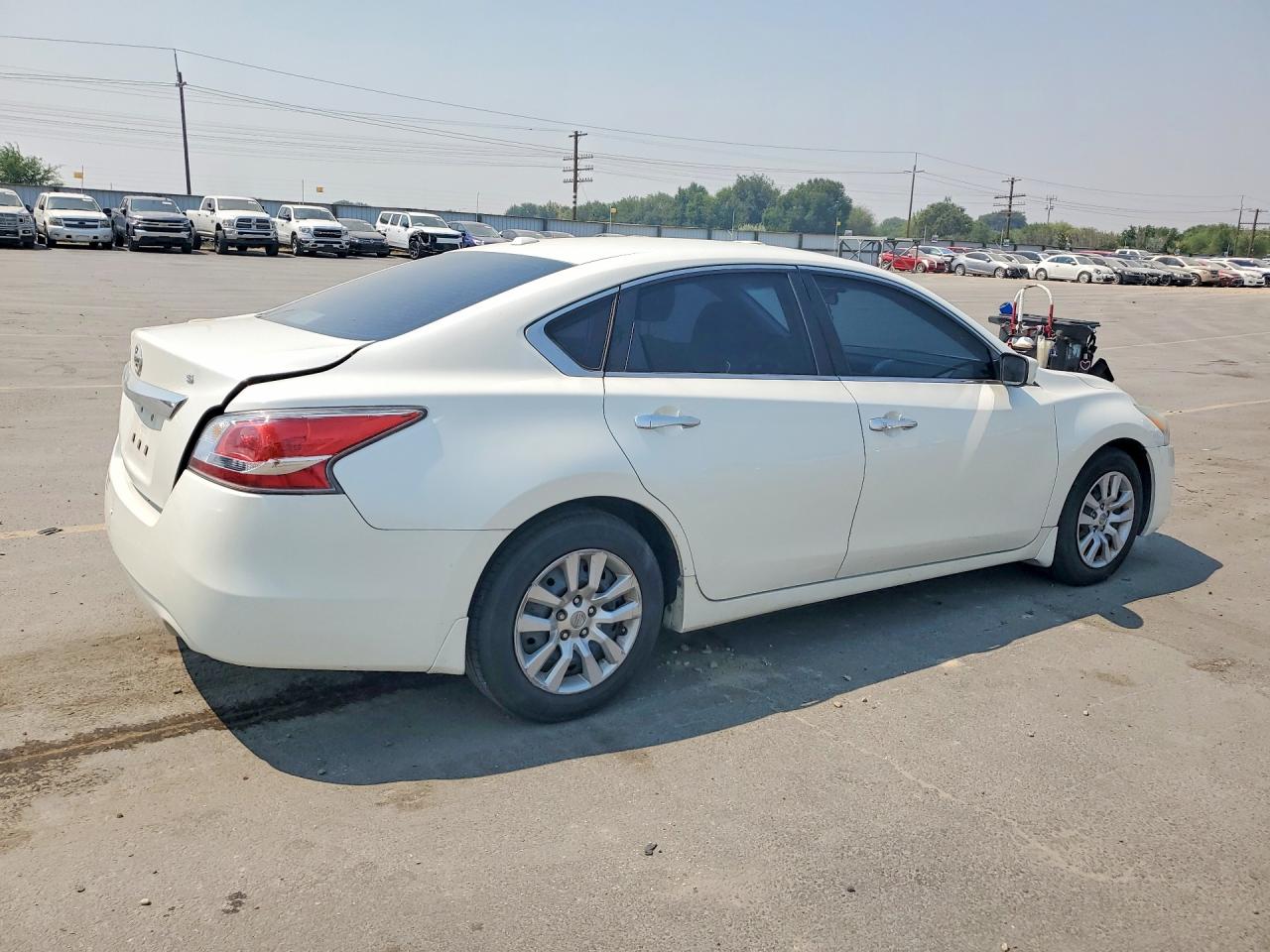 1N4AL3AP1FC275933 · 2015 NISSAN ALTIMA · 3/12