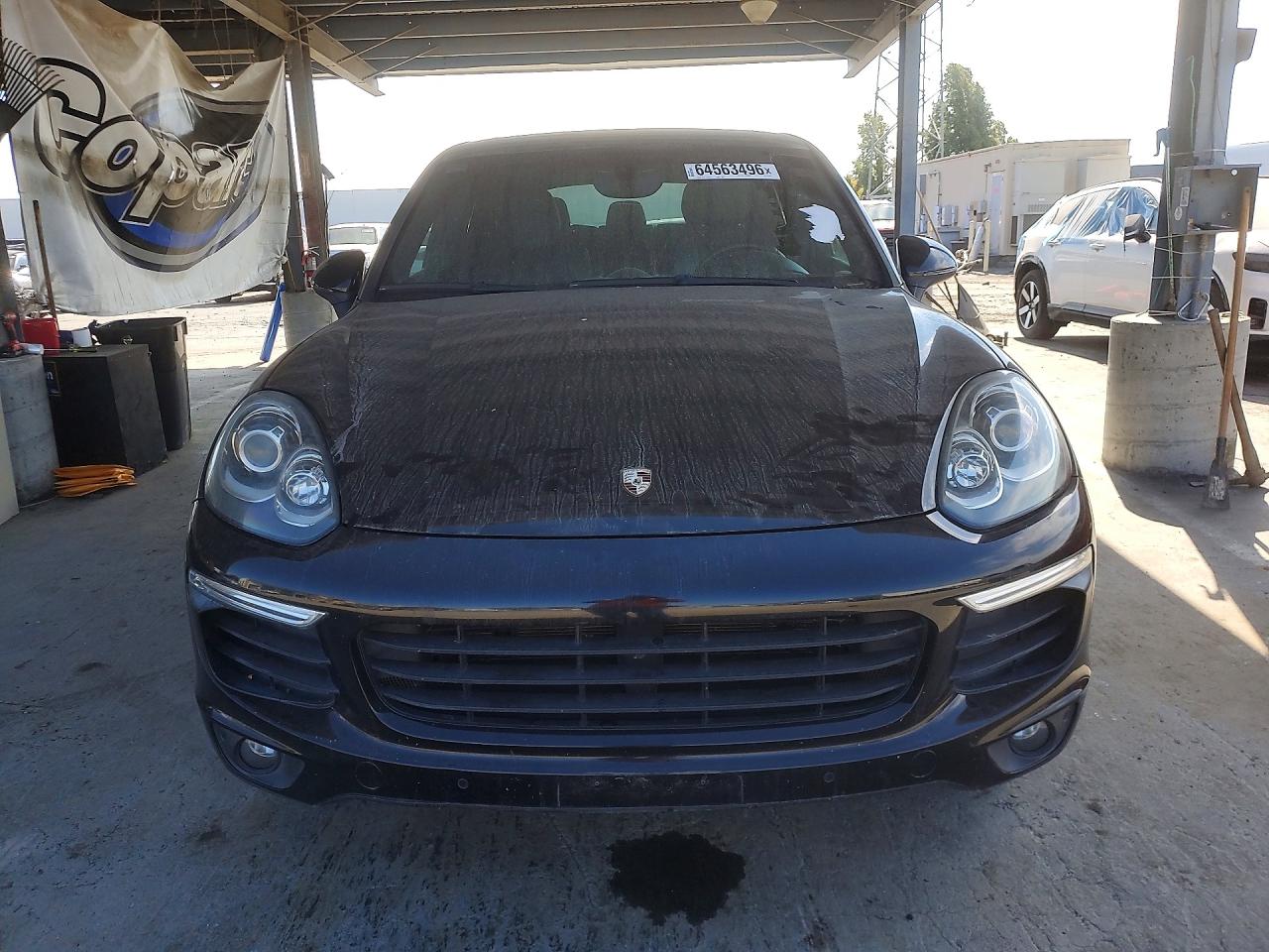 WP1AA2A25GKA12140 · 2016 PORSCHE CAYENNE · 5/13