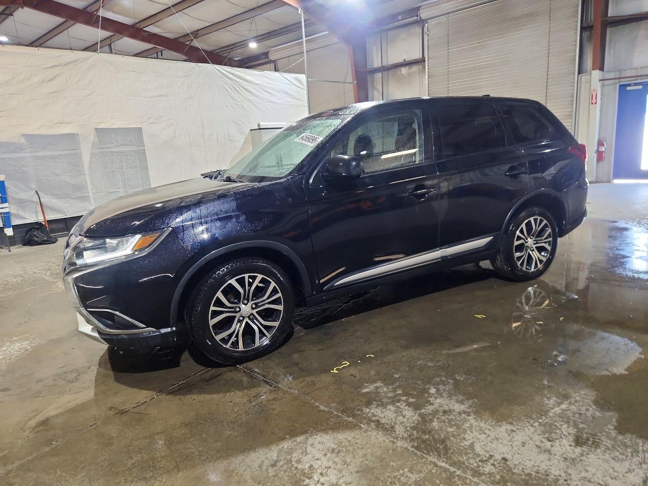 JA4AZ3A37JZ070817 · 2018 MITSUBISHI OUTLANDER