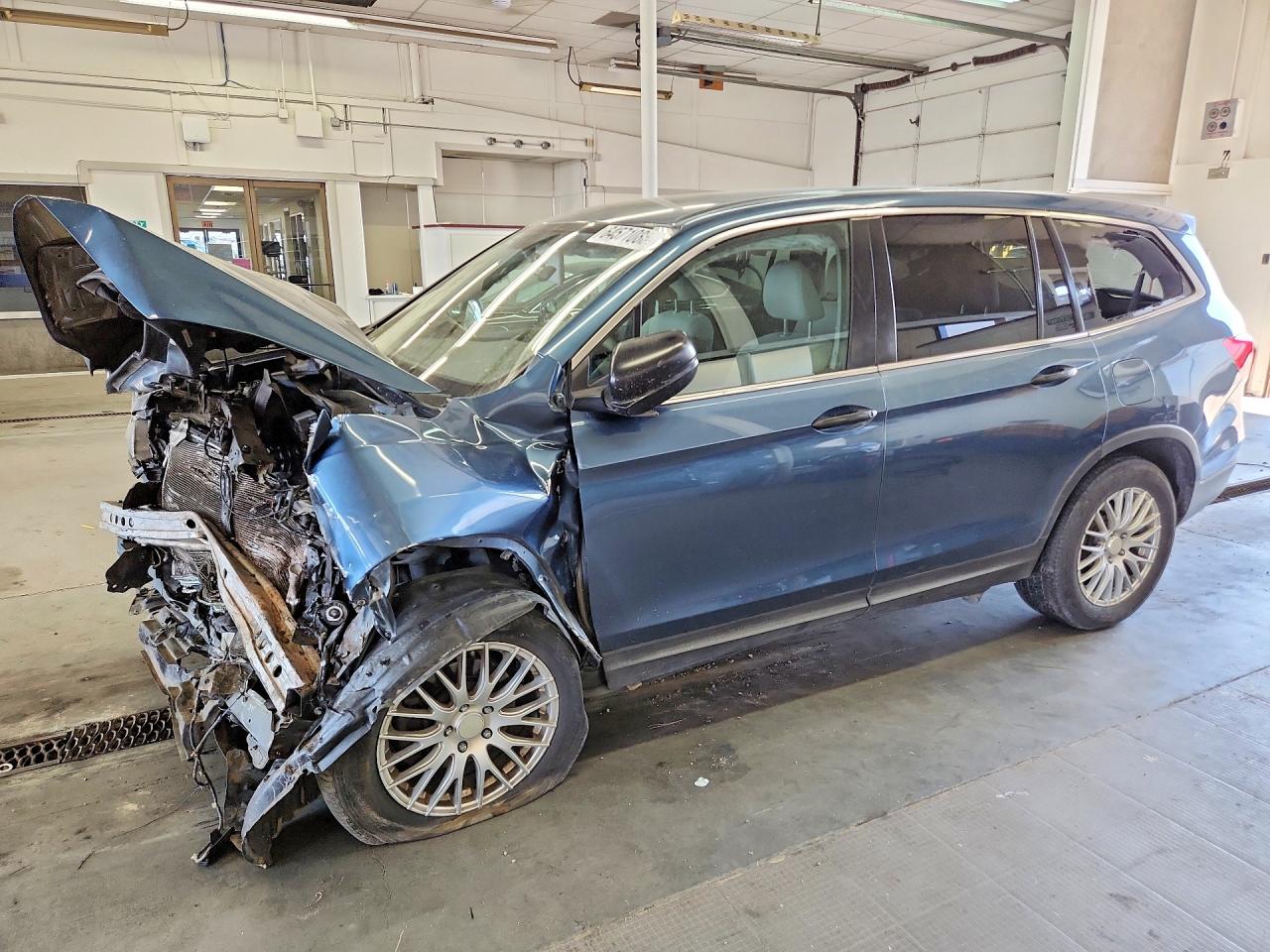 5FNYF6H11GB110438 · 2016 HONDA PILOT