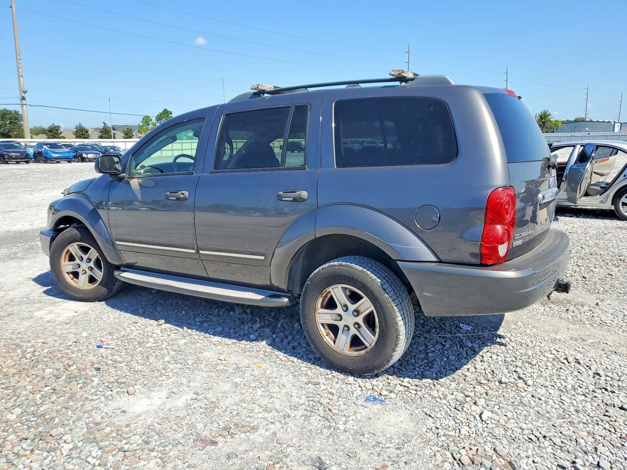 1D8HD58DX4F208824 · 2004 DODGE DURANGO · 2/13