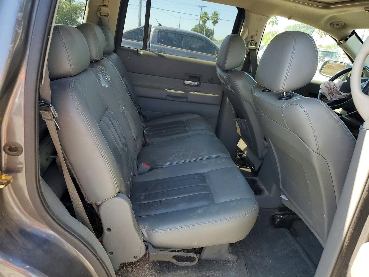 1D8HD58DX4F208824 · 2004 DODGE DURANGO · 11/13