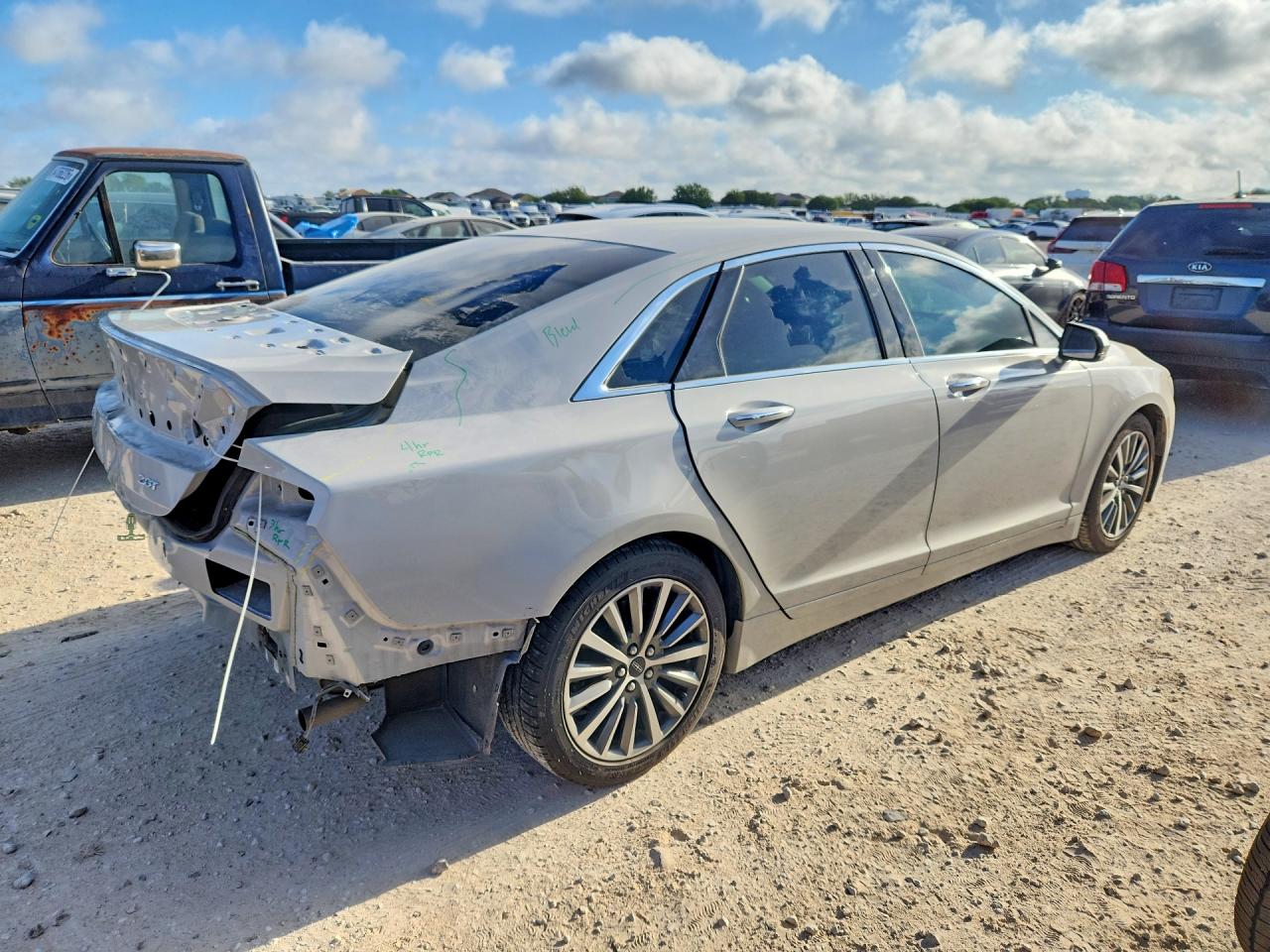 3LN6L5A99LR605727 · 2020 LINCOLN MKZ · 3/12