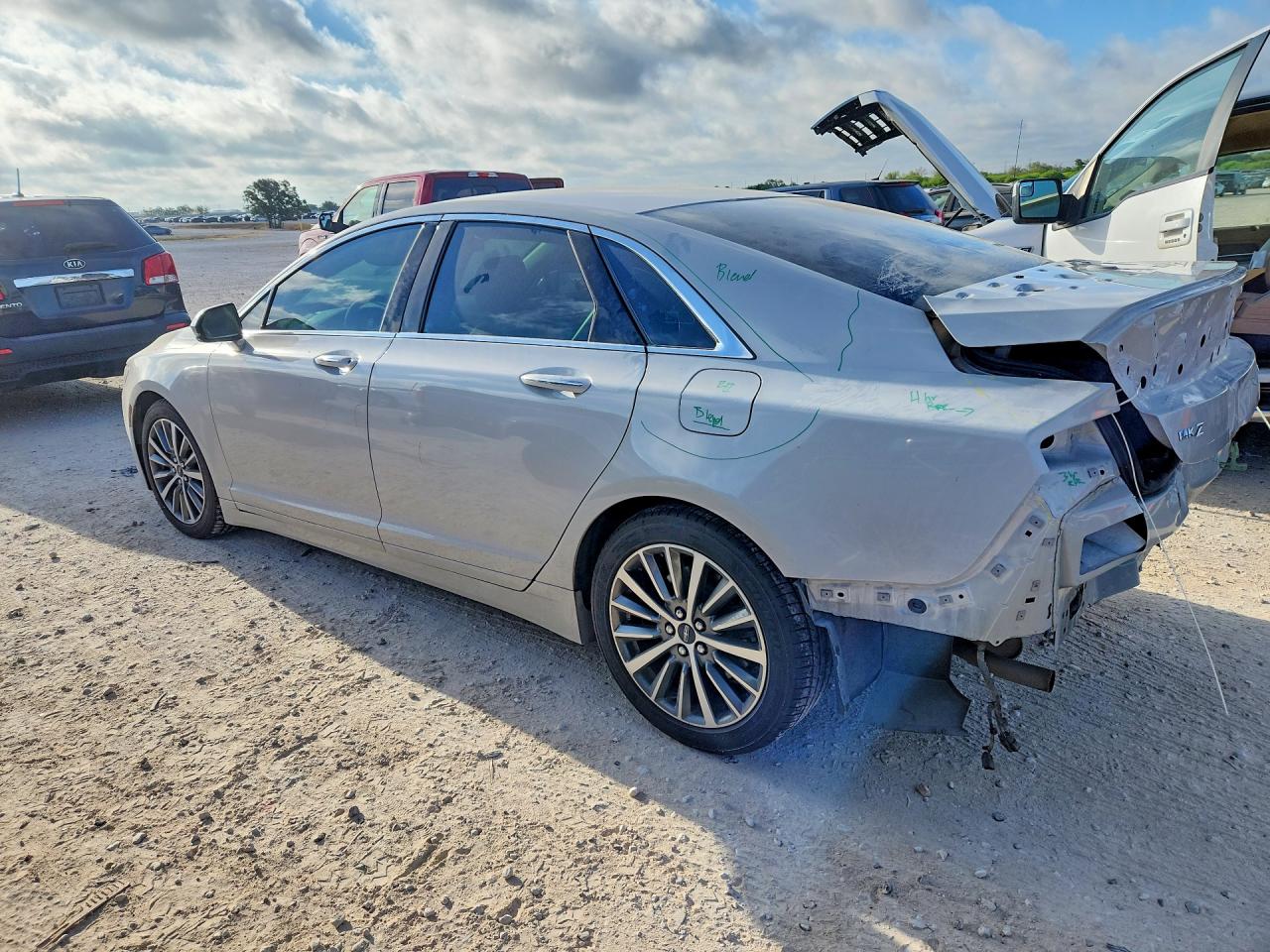 3LN6L5A99LR605727 · 2020 LINCOLN MKZ · 2/12