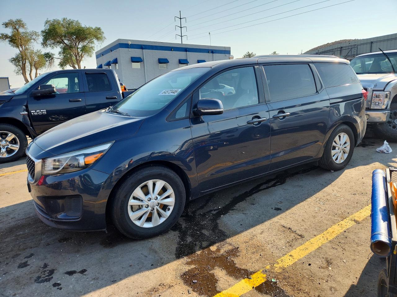 KNDMB5C17G6082376 · 2016 KIA SEDONA
