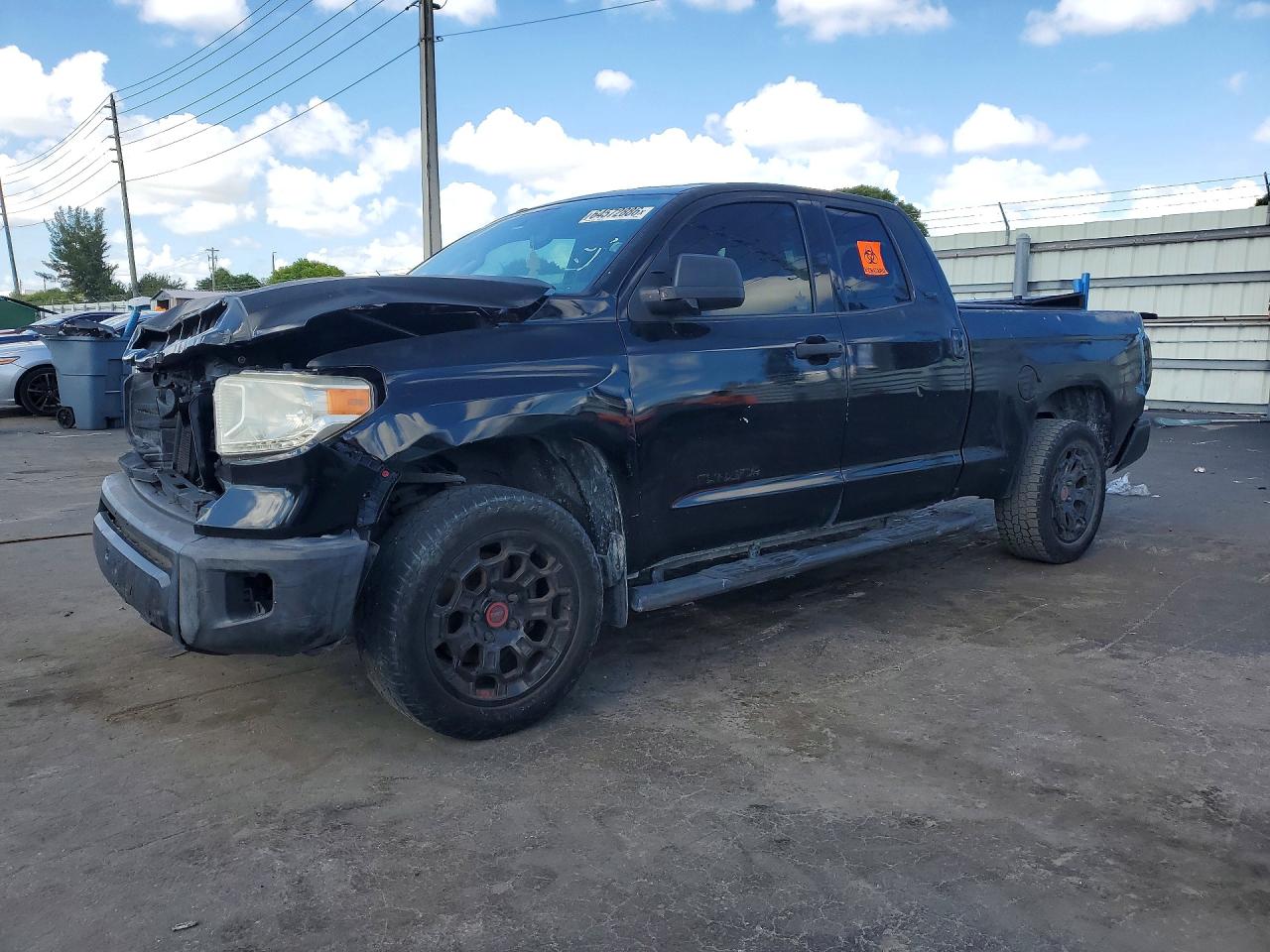 5TFRM5F16FX085676 · 2015 TOYOTA TUNDRA