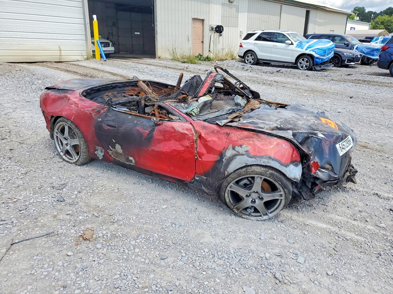 JM1NB354640408165 · 2004 MAZDA MX-5 MIATA · 4/11