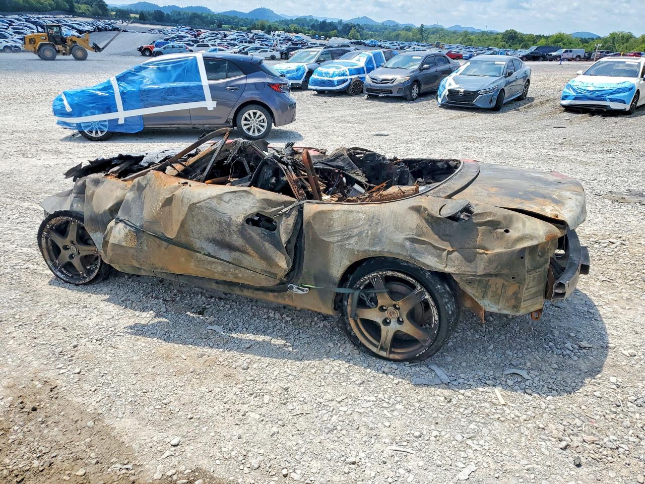 JM1NB354640408165 · 2004 MAZDA MX-5 MIATA · 2/11