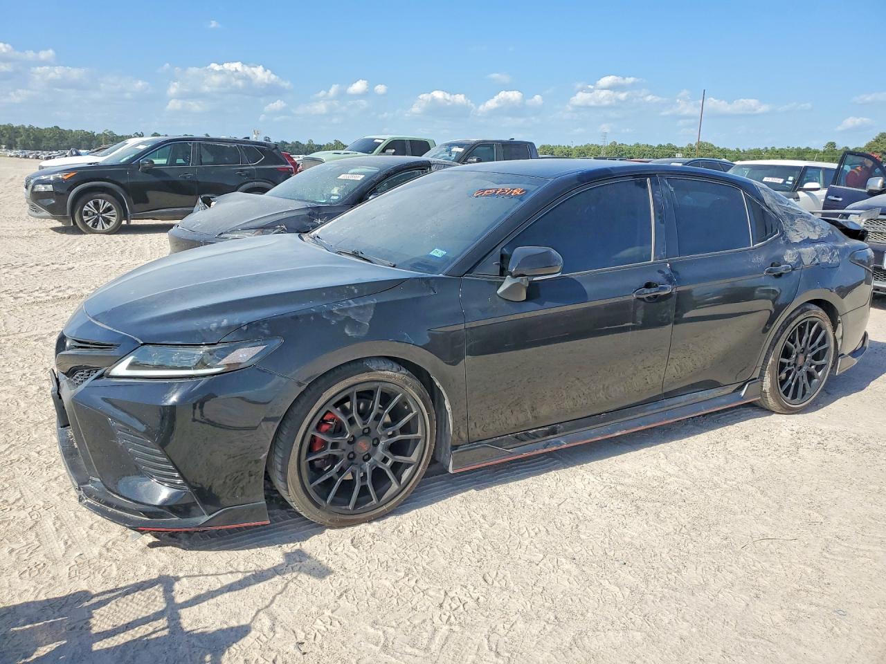 4T1KZ1AK2NU070504 · 2022 TOYOTA CAMRY