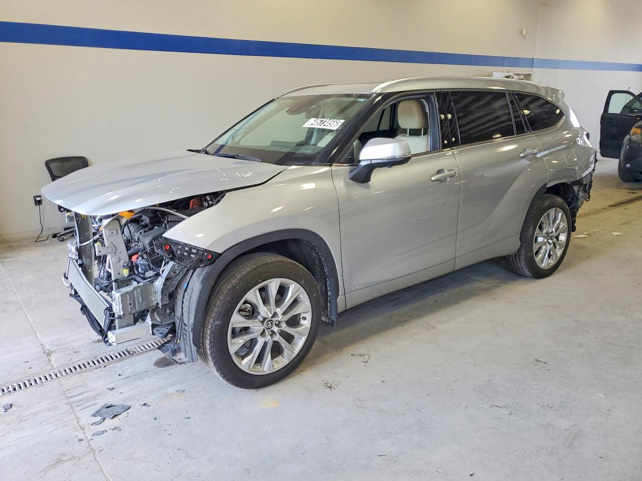 2025 TOYOTA HIGHLANDER HYBRID