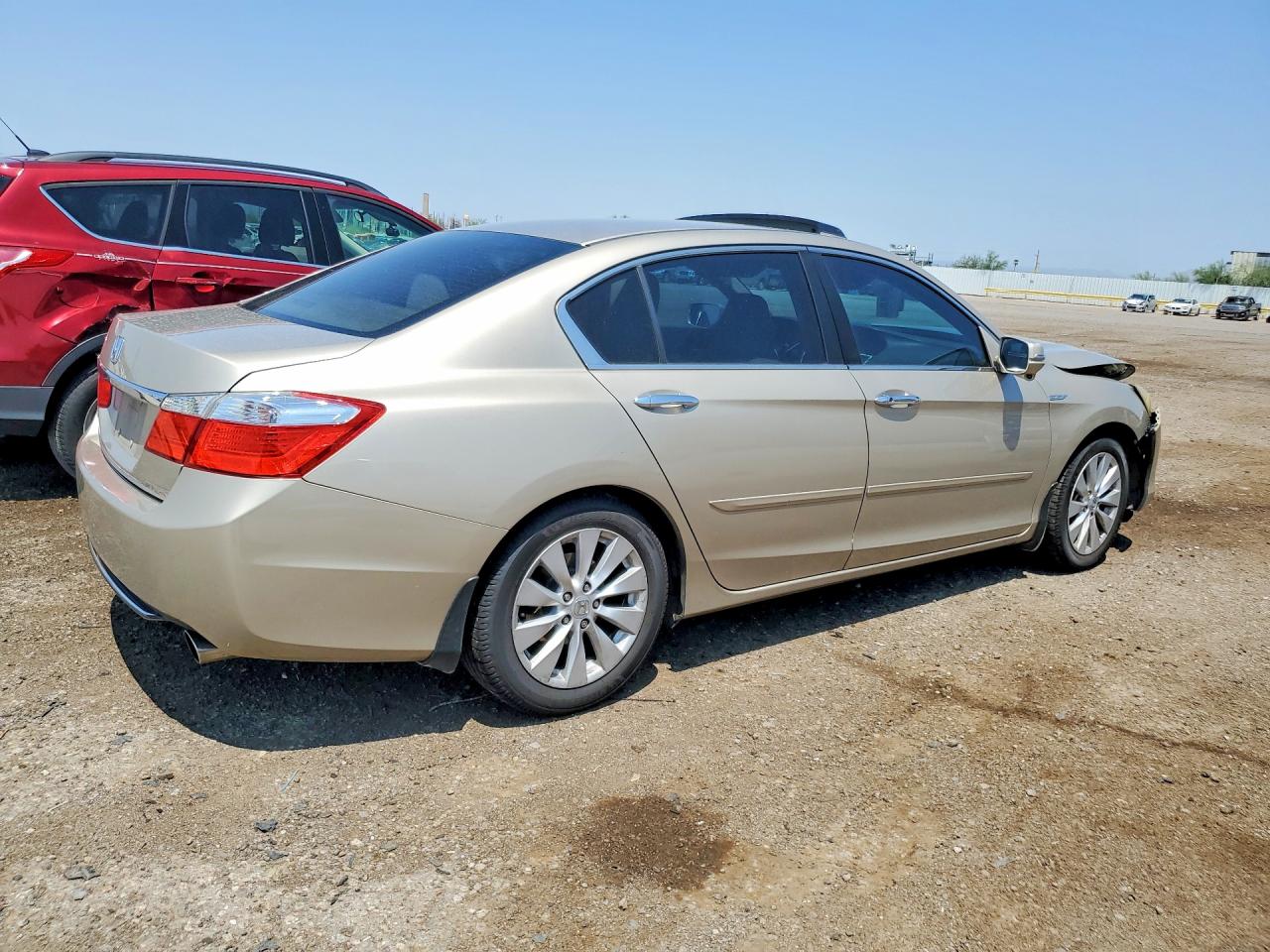 1HGCR2F7XFA163794 · 2015 HONDA ACCORD · 3/12
