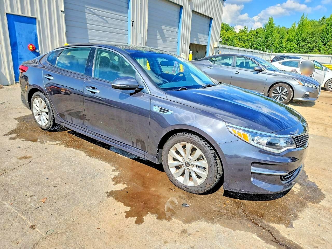 5XXGU4L39JG187559 · 2018 KIA OPTIMA · 4/12