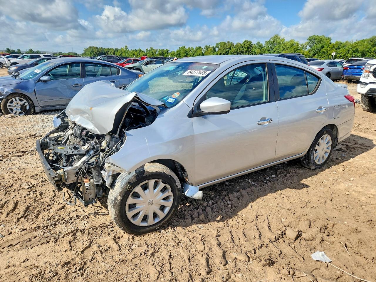 3N1CN7AP2FL952306 · 2015 NISSAN VERSA