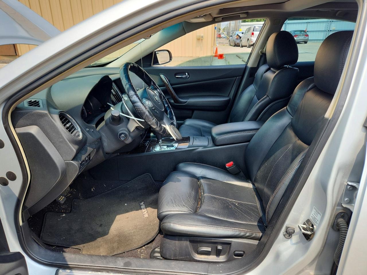 1N4AA5AP3BC804990 · 2011 NISSAN MAXIMA · 7/12
