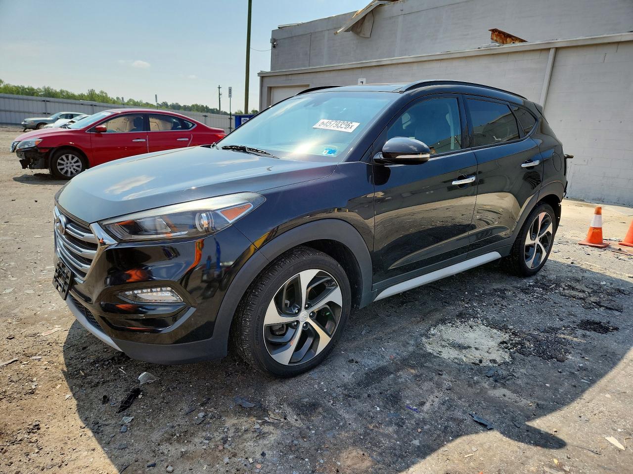 KM8J33A25JU747046 · 2018 HYUNDAI TUCSON
