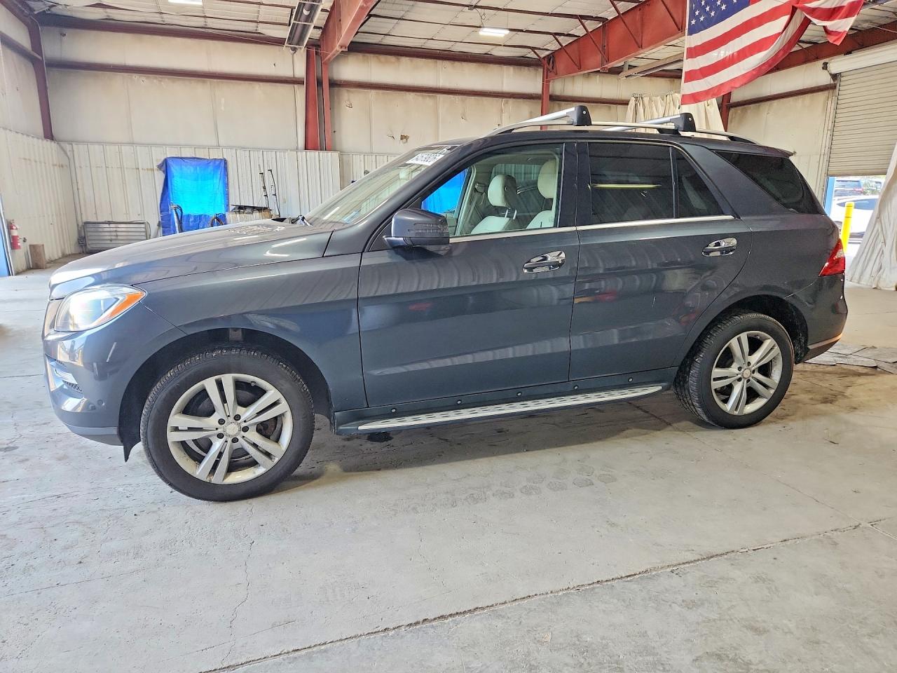 4JGDA5HB5DA260245 · 2013 MERCEDES-BENZ ML