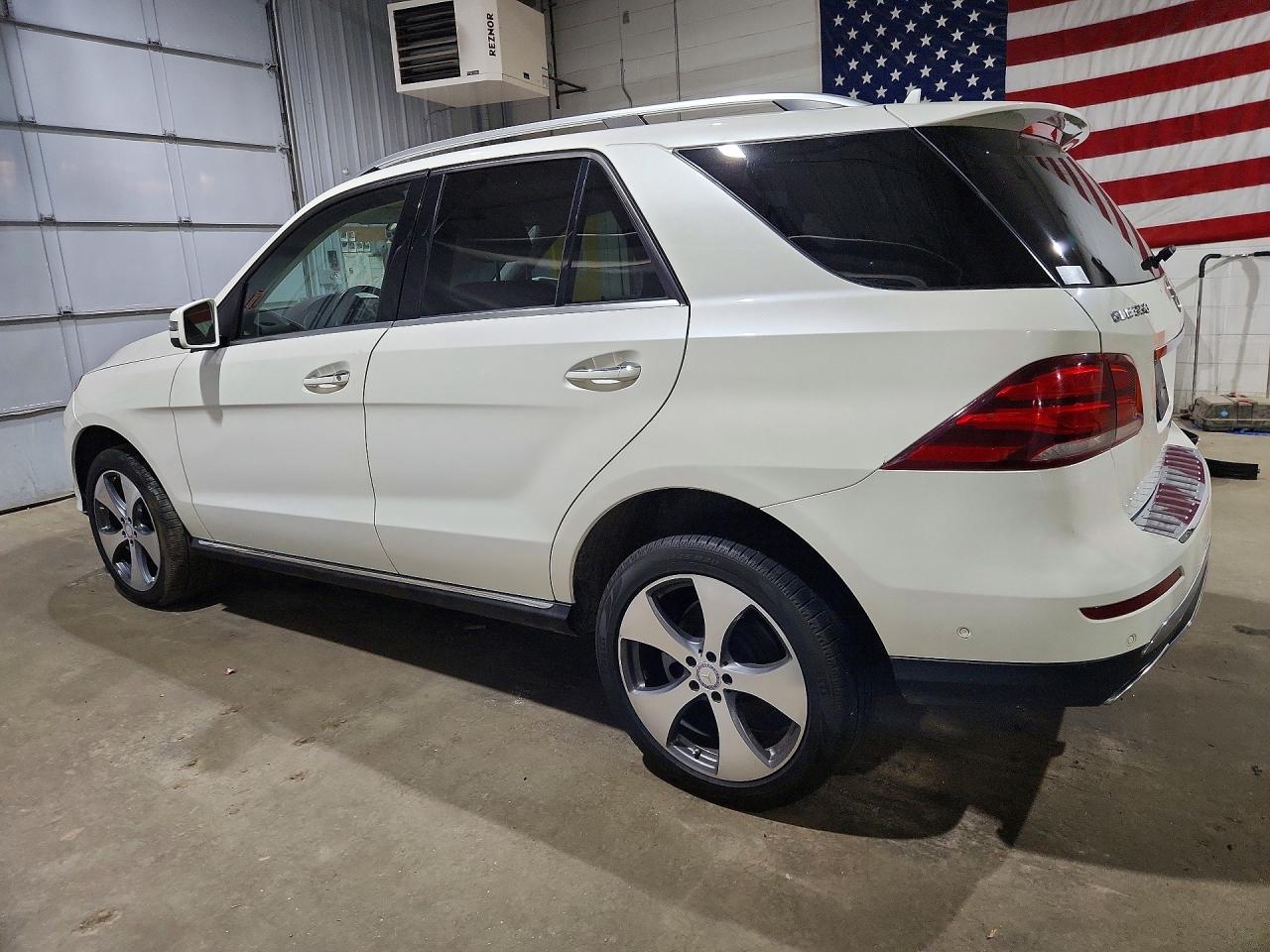 4JGDA5HB9HA888041 · 2017 MERCEDES-BENZ GLE · 2/14