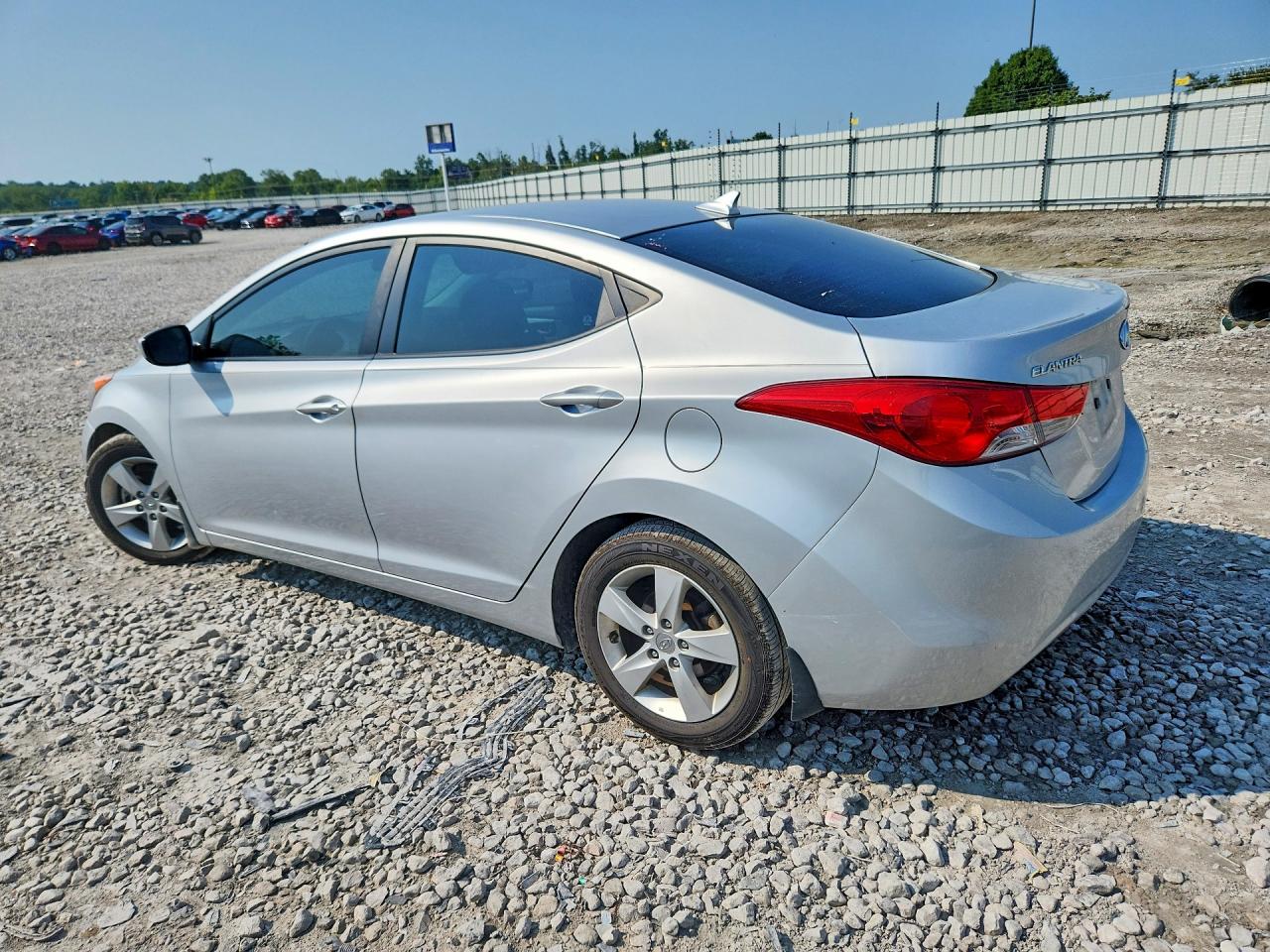 5NPDH4AE4DH401569 · 2013 HYUNDAI ELANTRA · 2/12