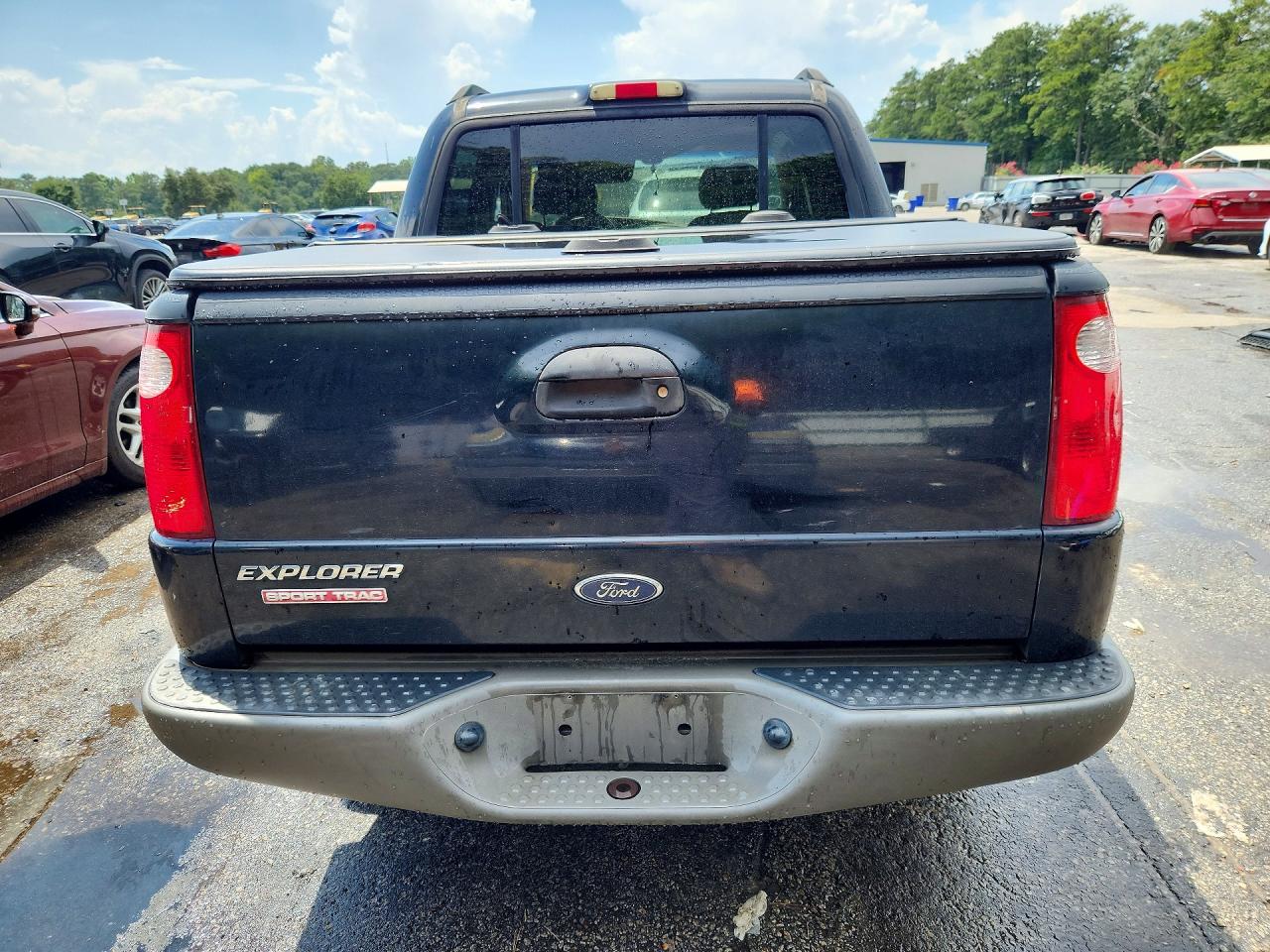 1FMZU67E92UC52384 · 2002 FORD EXPLORER · 6/12