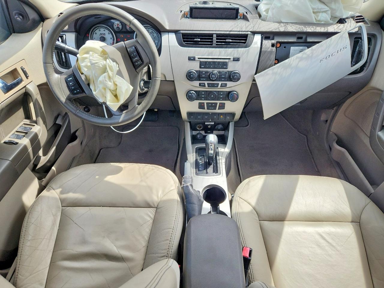 1FAHP3HN1AW292262 · 2010 FORD FOCUS · 8/13