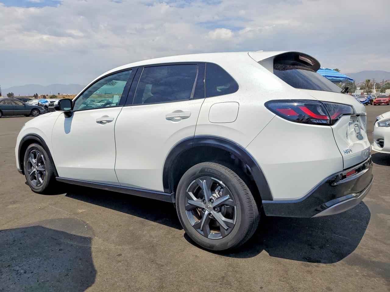3CZRZ1H74RM718398 · 2024 HONDA HR-V · 2/13