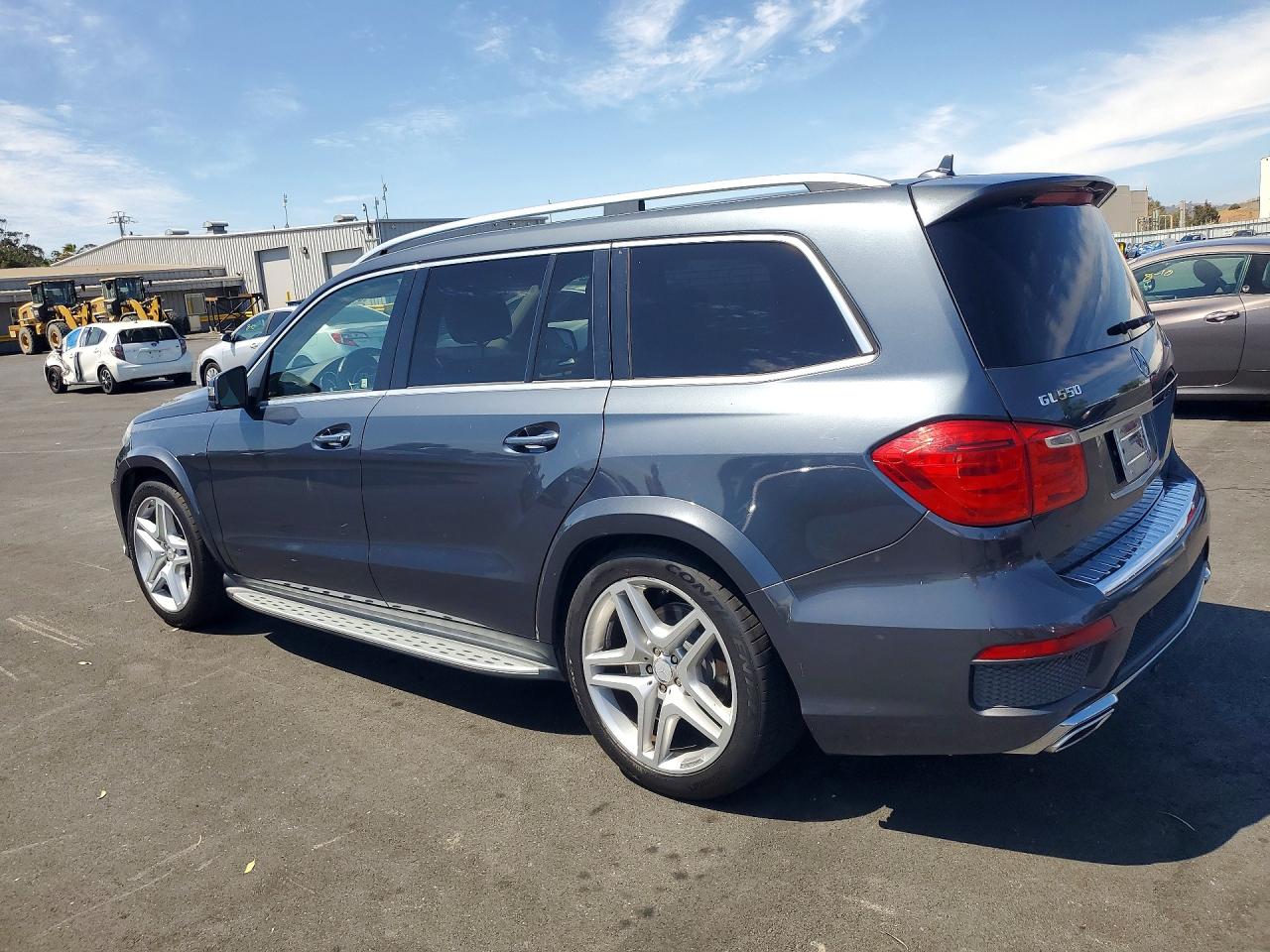4JGDF7DE0DA153441 · 2013 MERCEDES-BENZ GL · 2/12