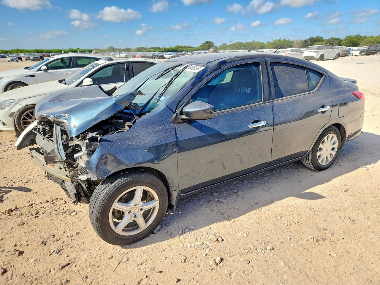3N1CN7AP7FL952995 · 2015 NISSAN VERSA