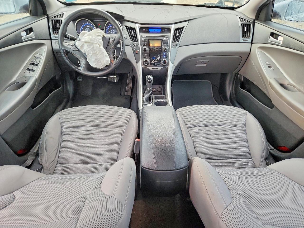 5NPEB4AC1BH224352 · 2011 HYUNDAI SONATA · 8/12