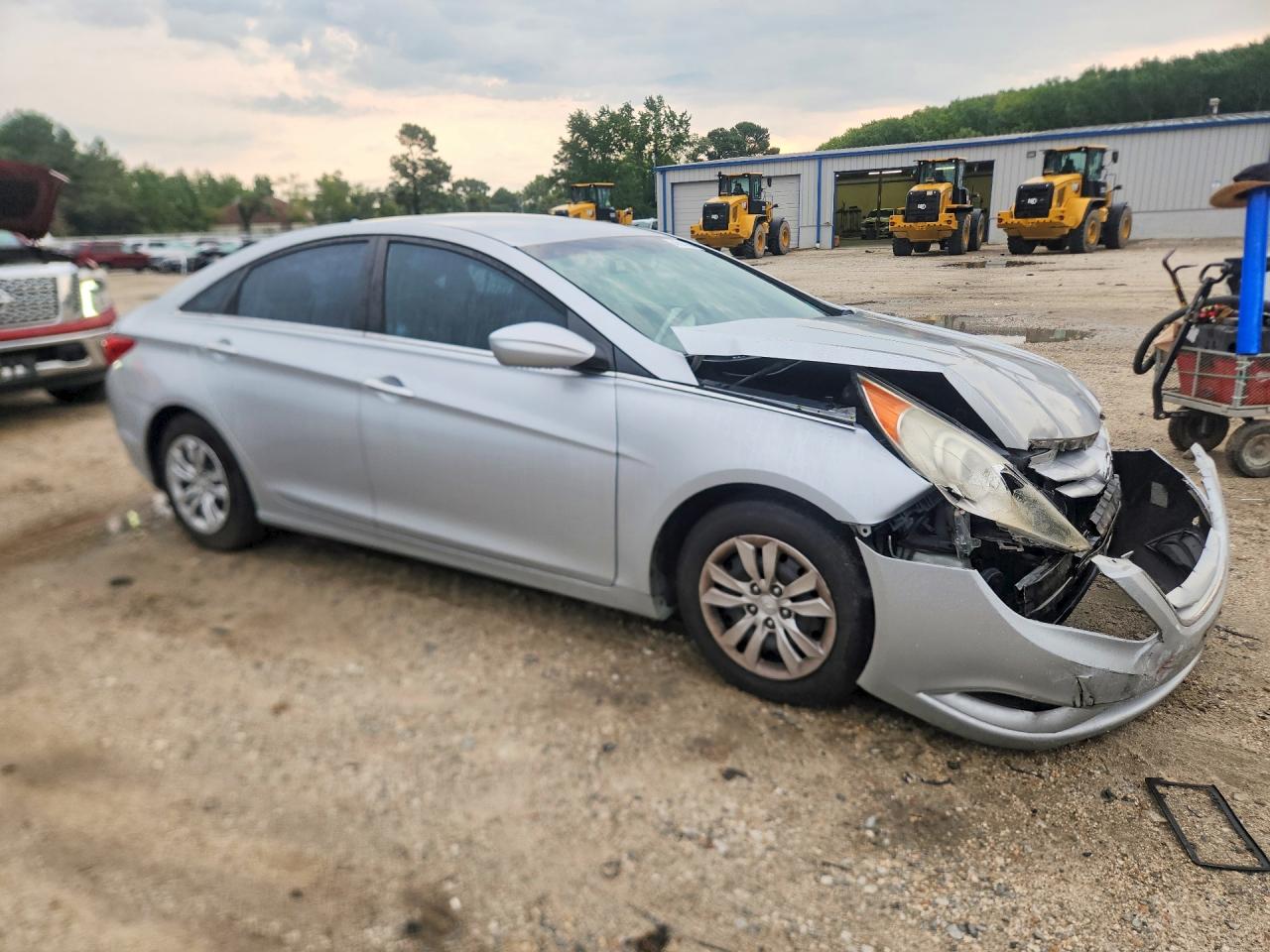 5NPEB4AC1BH224352 · 2011 HYUNDAI SONATA · 4/12