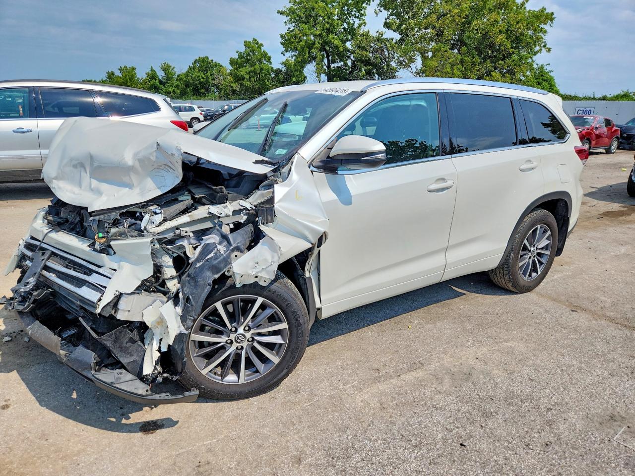 5TDJZRFH5JS894930 · 2018 TOYOTA HIGHLANDER