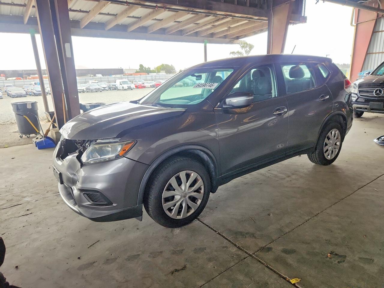 KNMAT2MV1FP527882 · 2015 NISSAN ROGUE