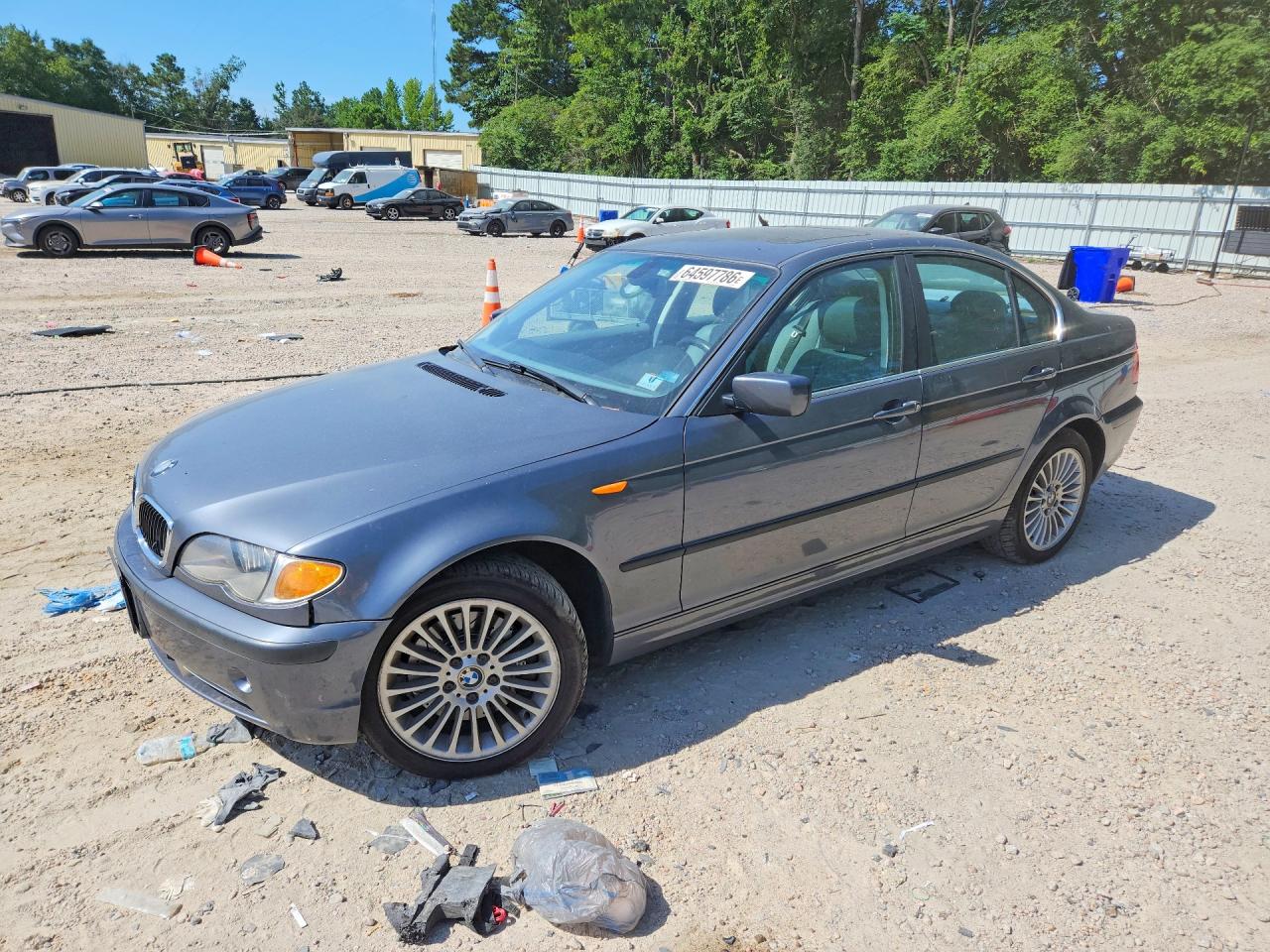 2003 BMW 330