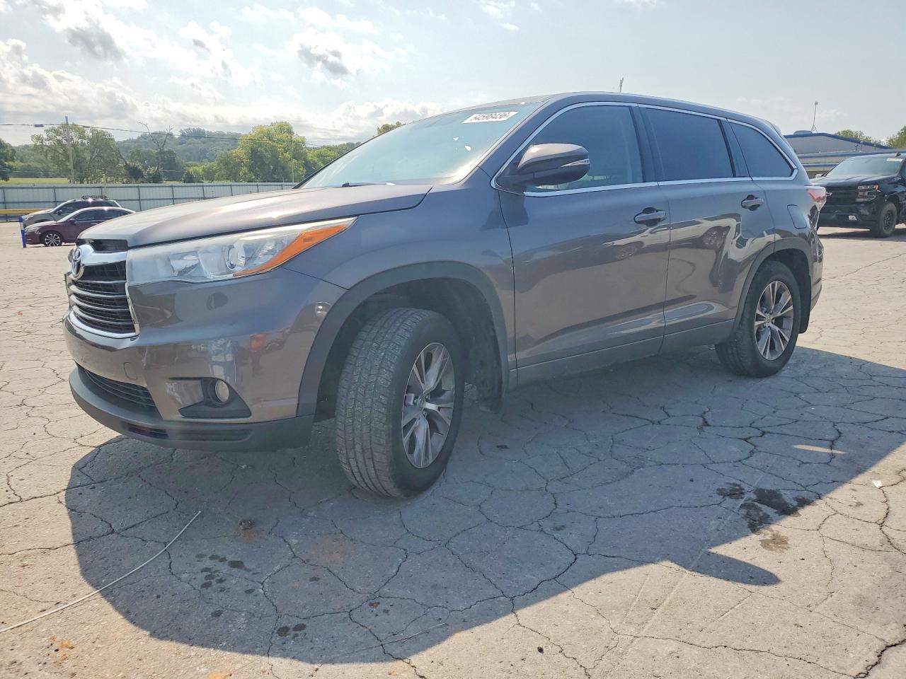 5TDBKRFHXFS100004 · 2015 TOYOTA HIGHLANDER