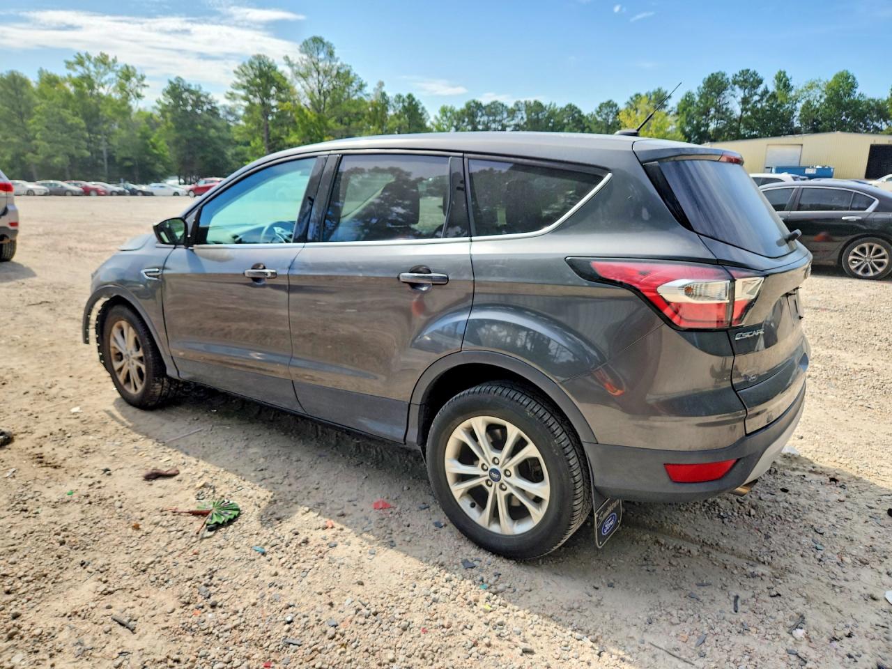 1FMCU9GD8HUD71177 · 2017 FORD ESCAPE · 2/13